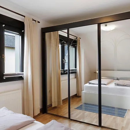 Gundlach Apartment *